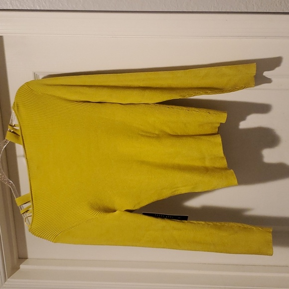 Sweater - Picture 2 of 3